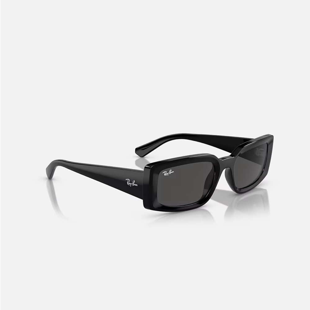 Women’s Kiliane polished black Ray-Ban sunglasses 
100% authentic